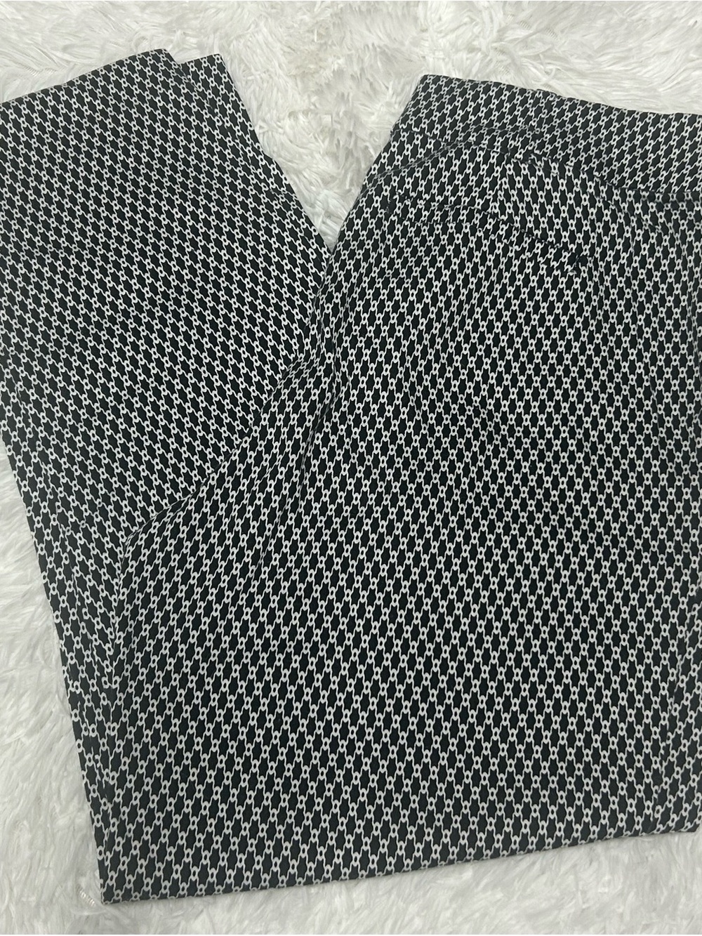 Black & White Patterned Cropped /  Capri Dress Pants slacks